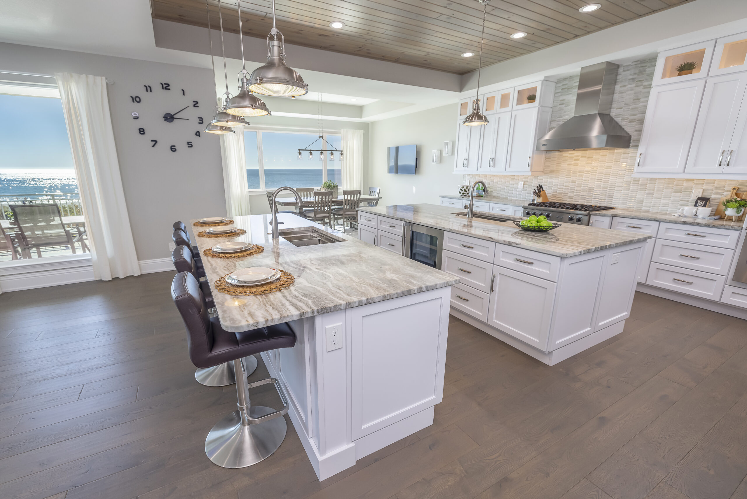 Laptop with BHHS luxury website on screen